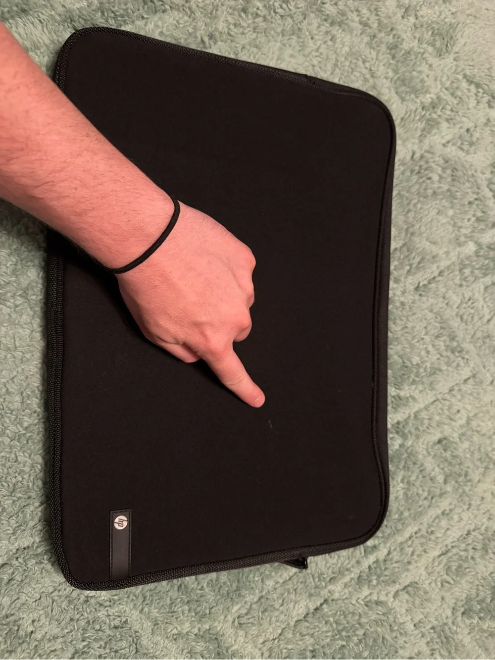 HP 15in Black Neoprene Padded Laptop Sleeve Case with Zipper Closure